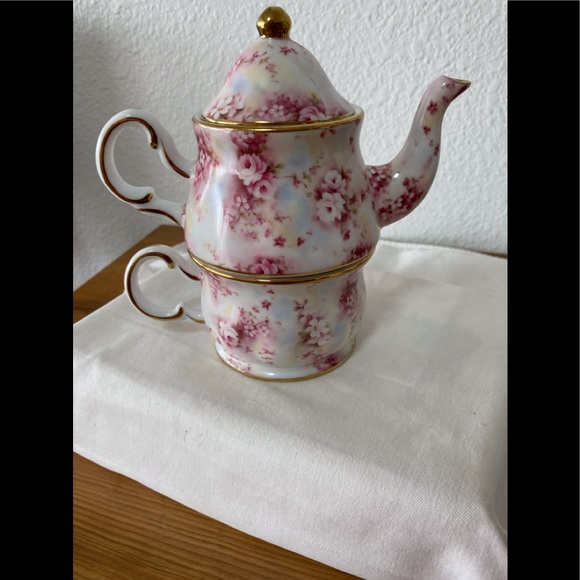 not known Other - Tea Pot with Matching Teacup